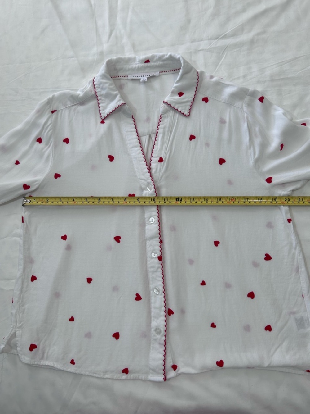 Jane + Delancey Allie Top, white button-down Heart Print Blouse. M - Picture 10 of 12